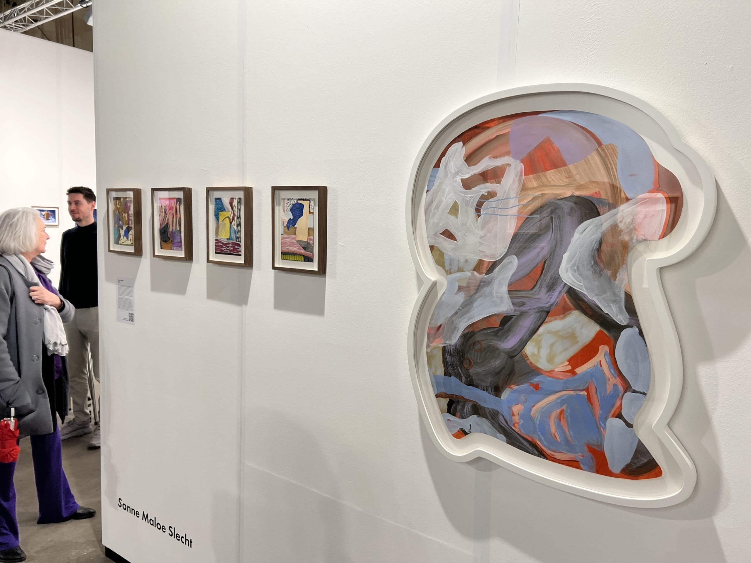 Een lijst in een vrije vorm die past bij het kunstwerk